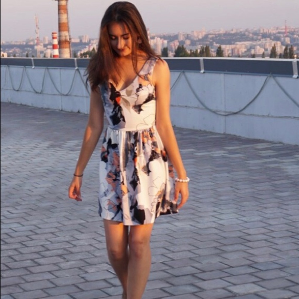 Floral print dress